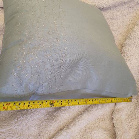 New 2x Calvin Klein Throw Pillows Blue Silver embroidery Removable case - Picture 7 of 8